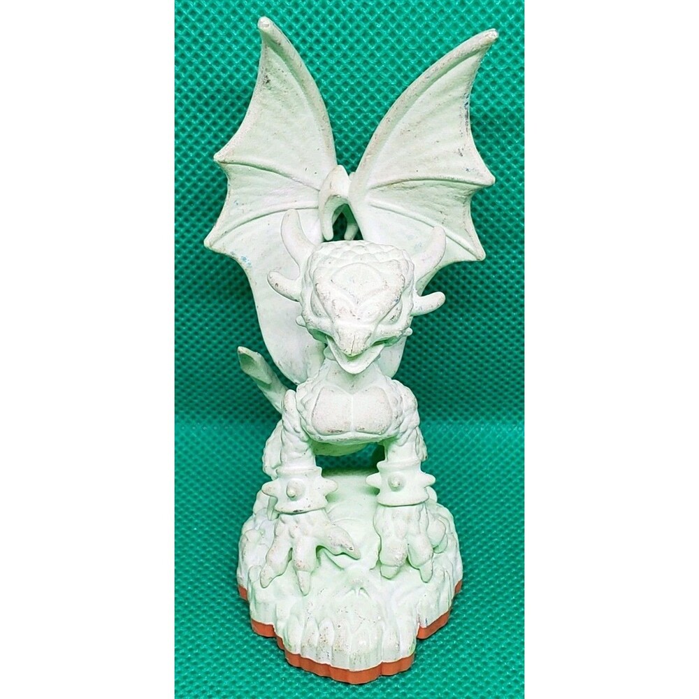 Skylanders Giants - Glow in the Dark Cynder X Box 2012 # 85000888 Activision....